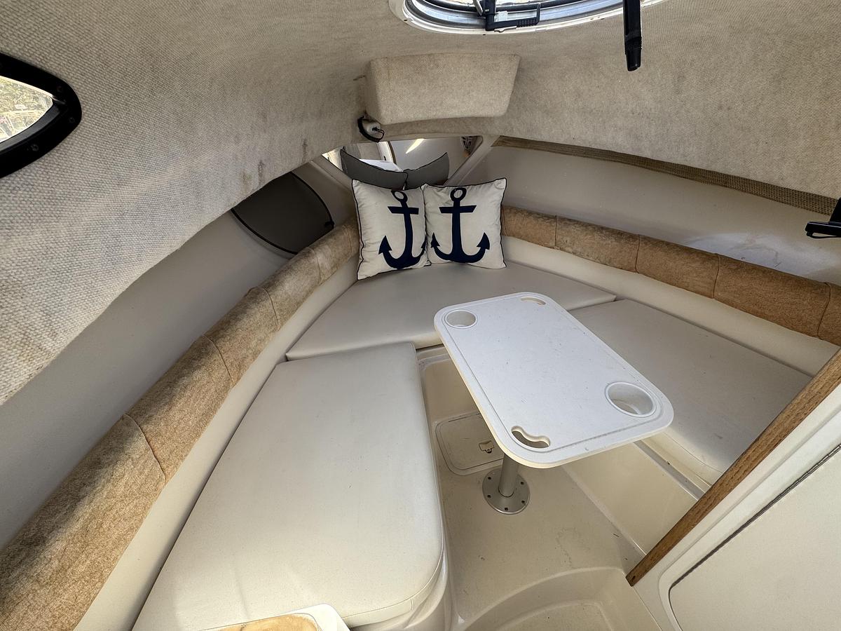 Used 2004 Seaswirl Striper 2601