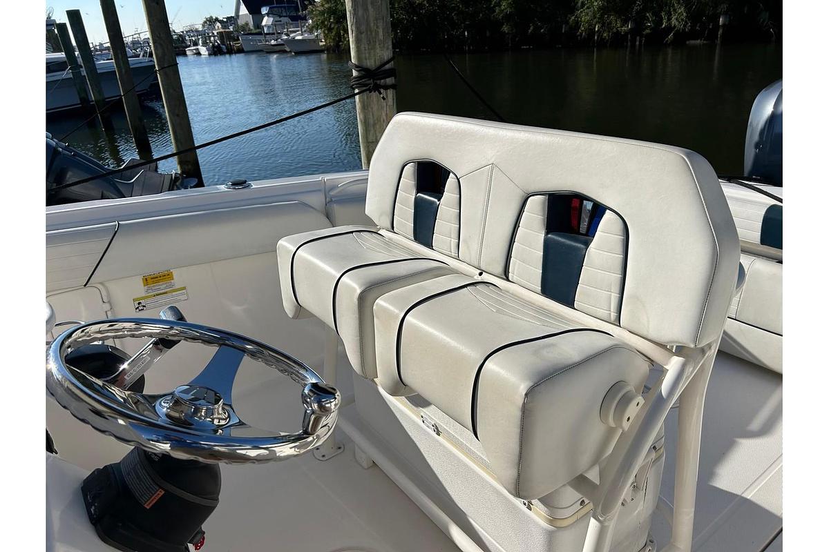 Used 2015 Wellcraft 252 Fisherman