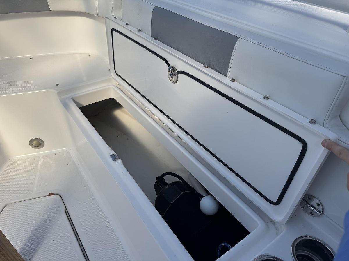 Used 2019 Everglades 295 Center Console