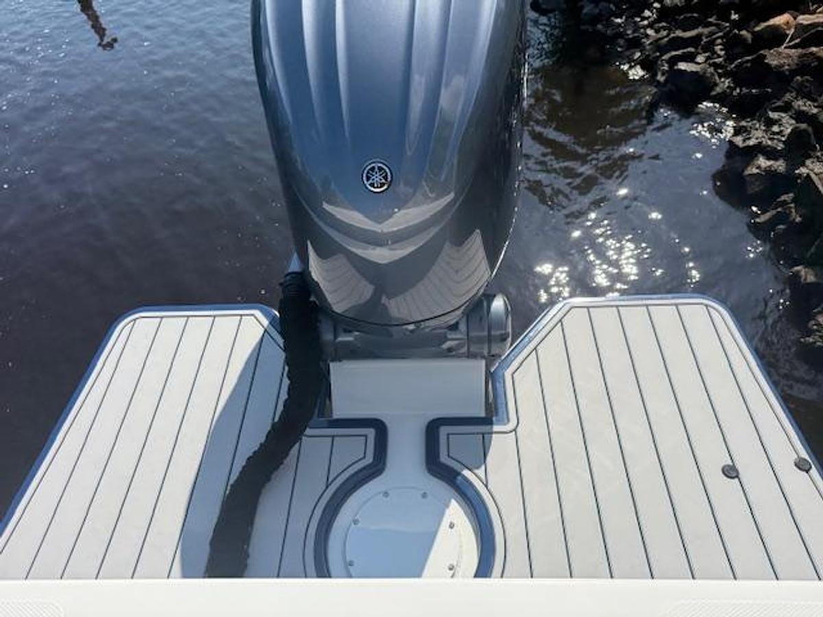 Used 2021 Steiger Craft  255 Chesapeake Pilot House