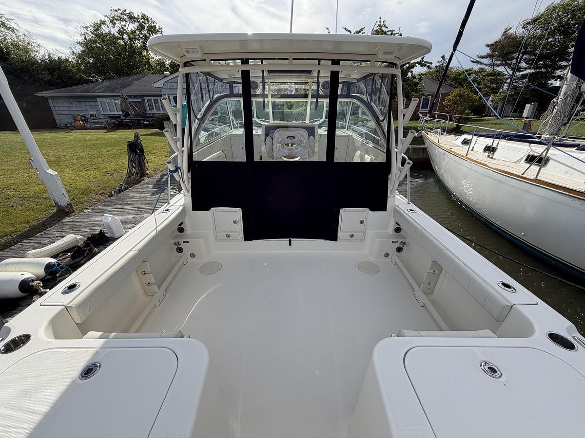 Used 2016 World Cat 320EC