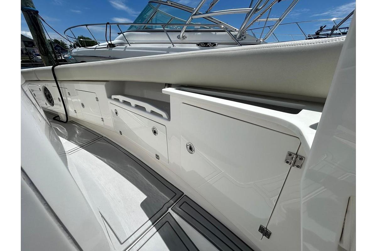 Used 2020 Solace 345 CC