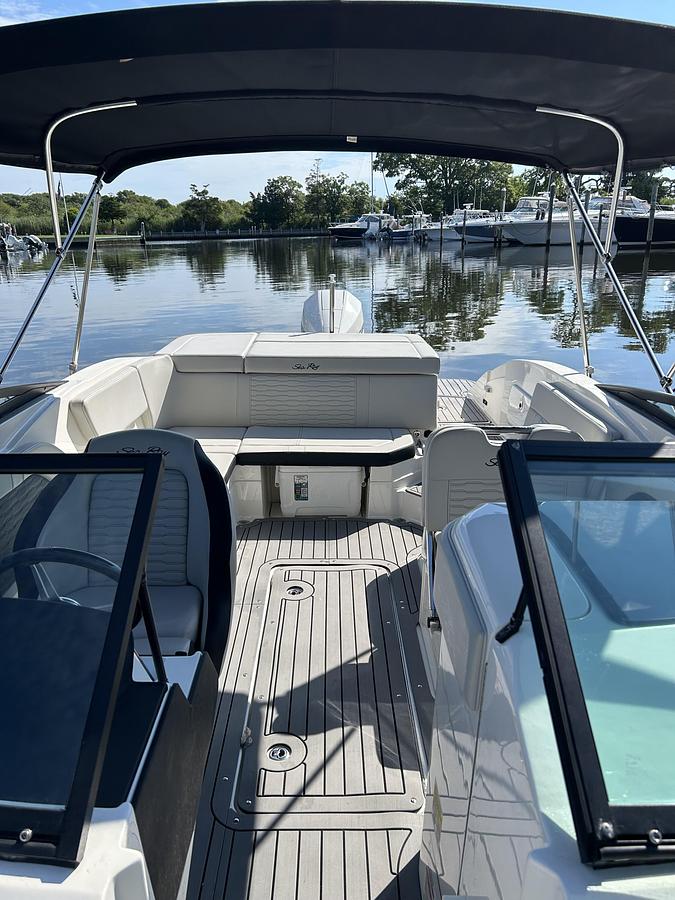 Used 2021 Sea Ray SPX 230 Outboard