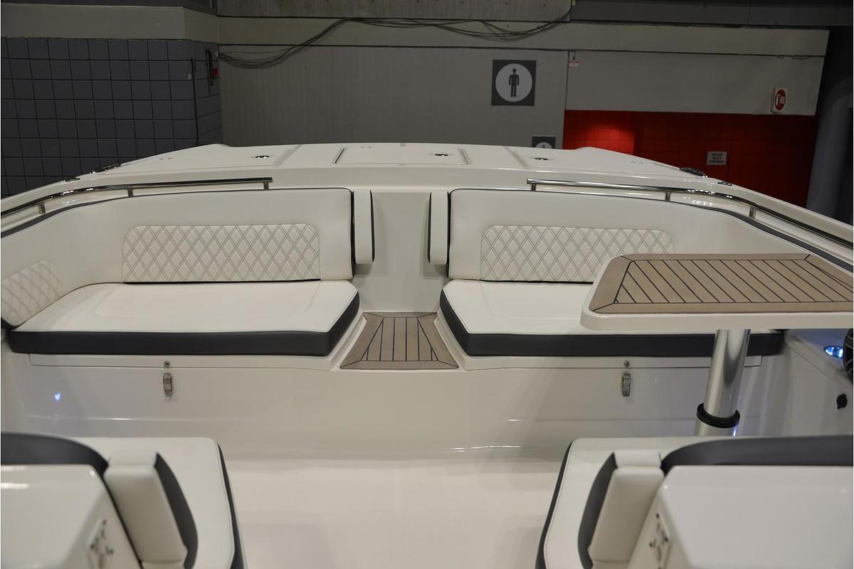 2023 World Cat 400DC-X