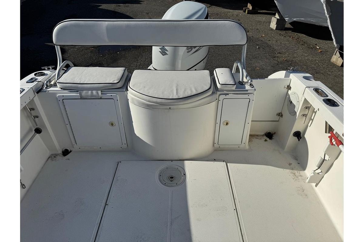 Used 1998 Cobia 220 Walkaround