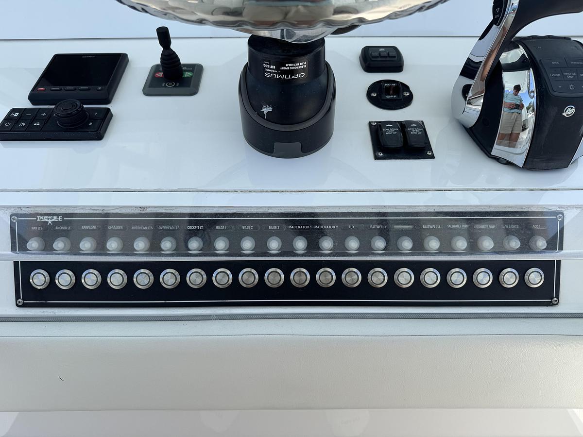 Used 2021 Invincible 390 Open CC