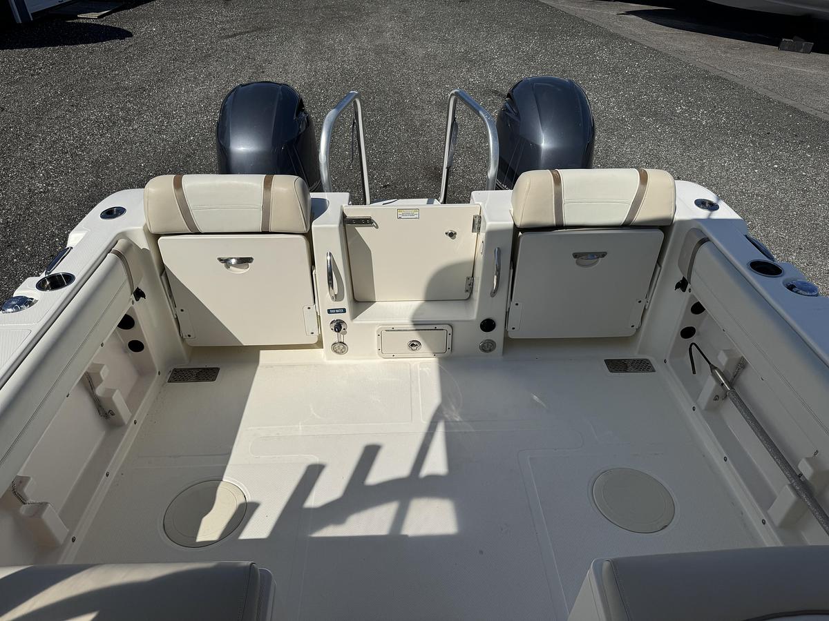 Used 2016 World Cat 255DC