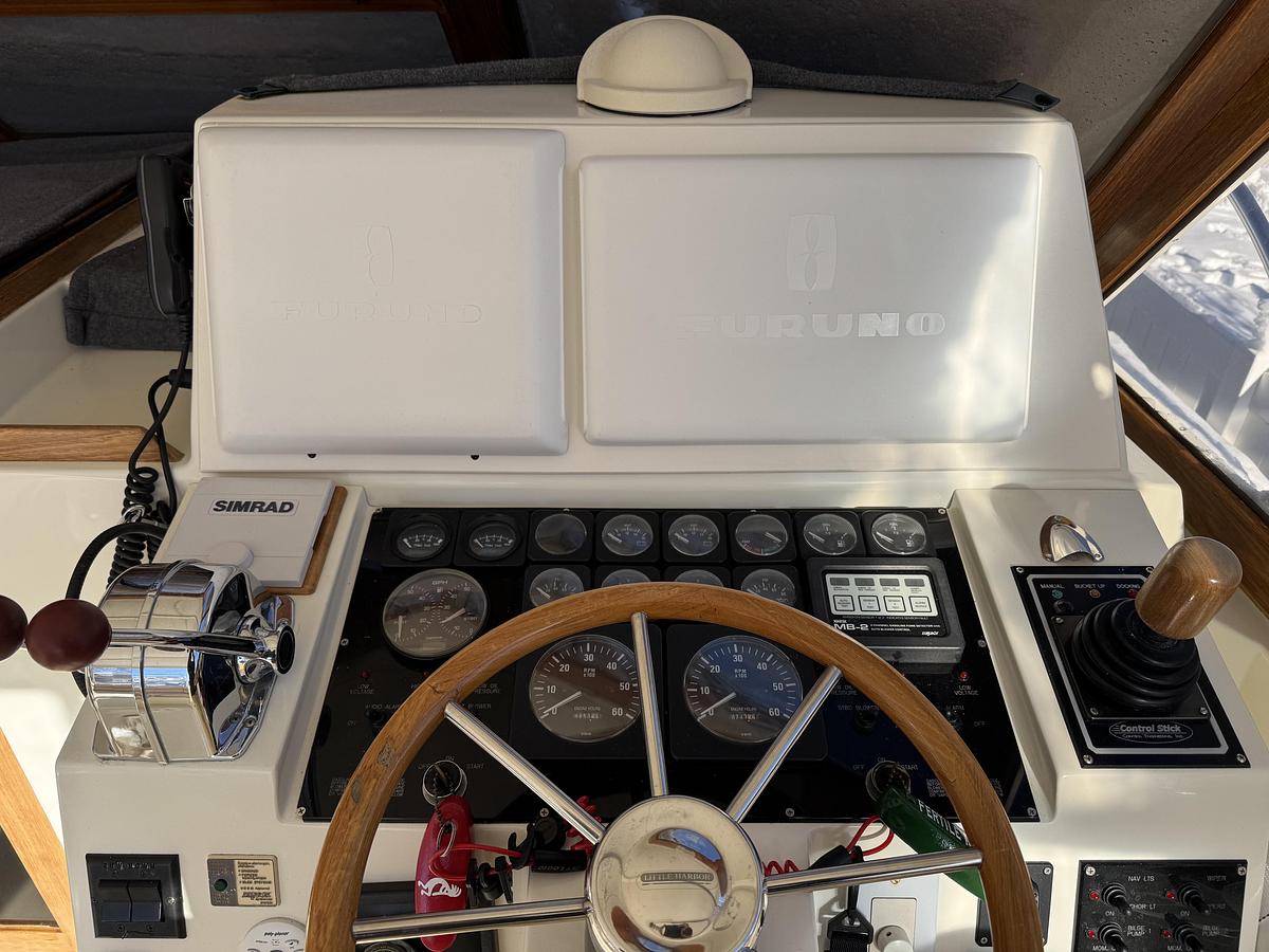 Used 2000 Littlel Harbor Whisper Jet 34