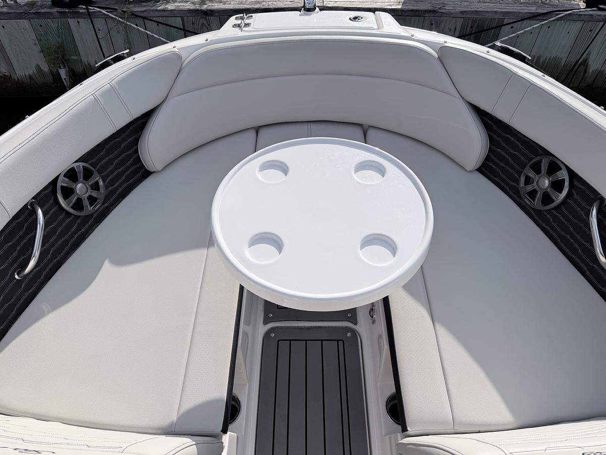 Used 2021 Sea Ray SPX 230 Outboard