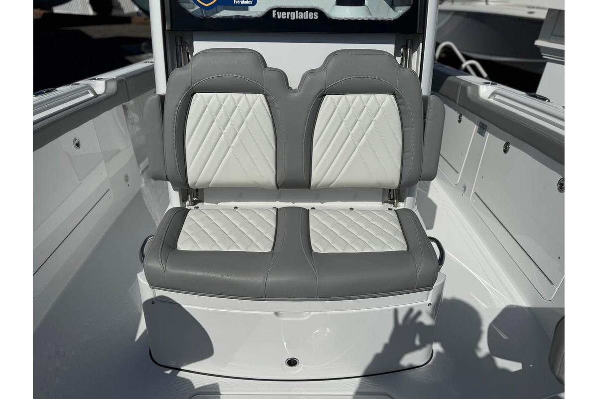 2025 Everglades 285 Center Console