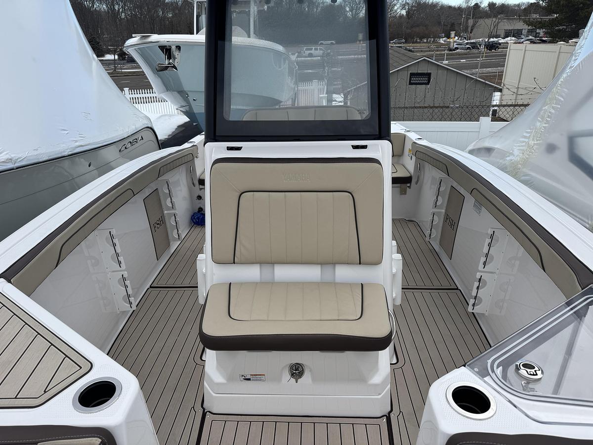 Used 2026 Yamaha Boats 255 FSH Sport H