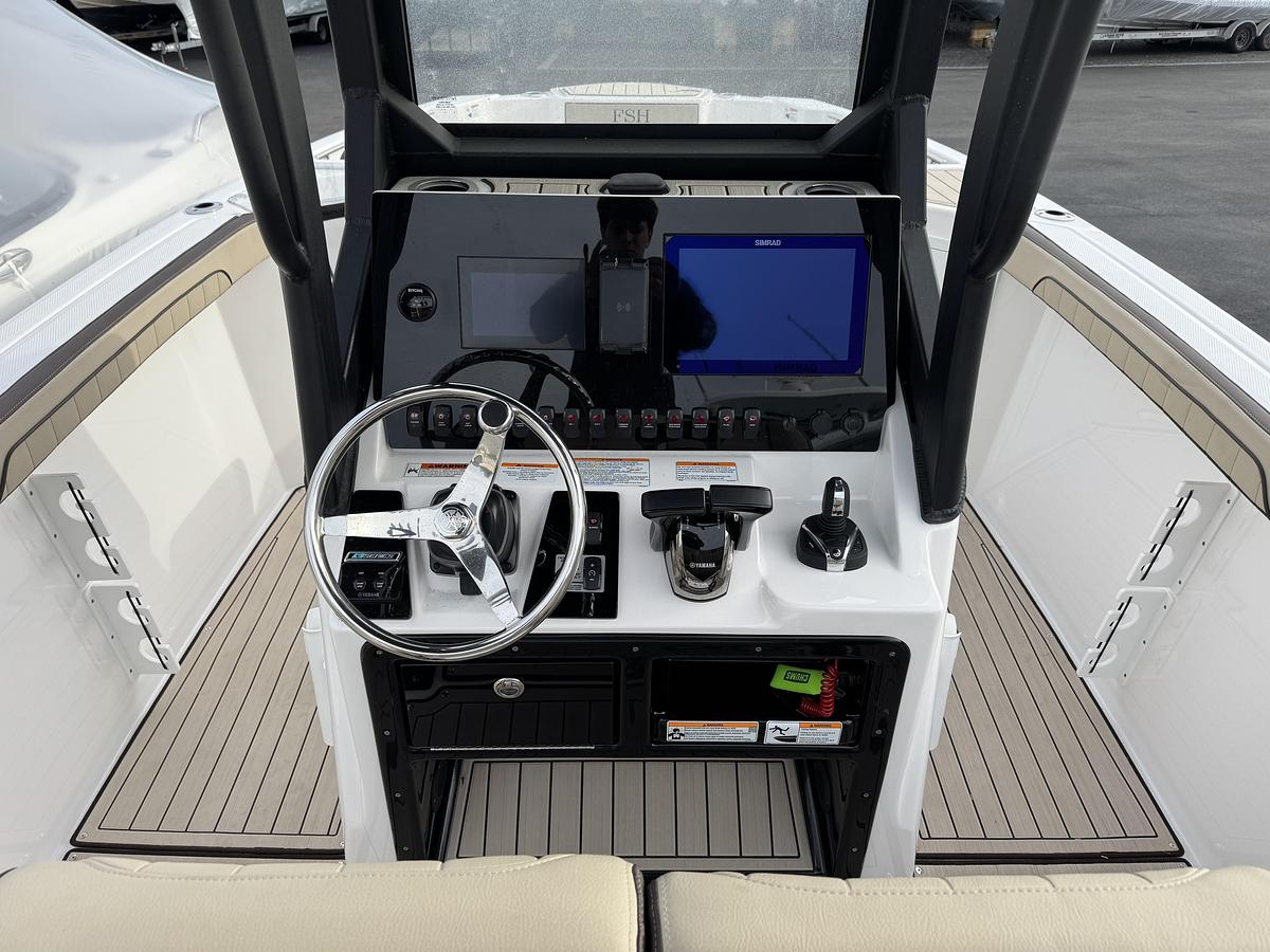 Used 2025 Yamaha Boats 255 FSH Sport H