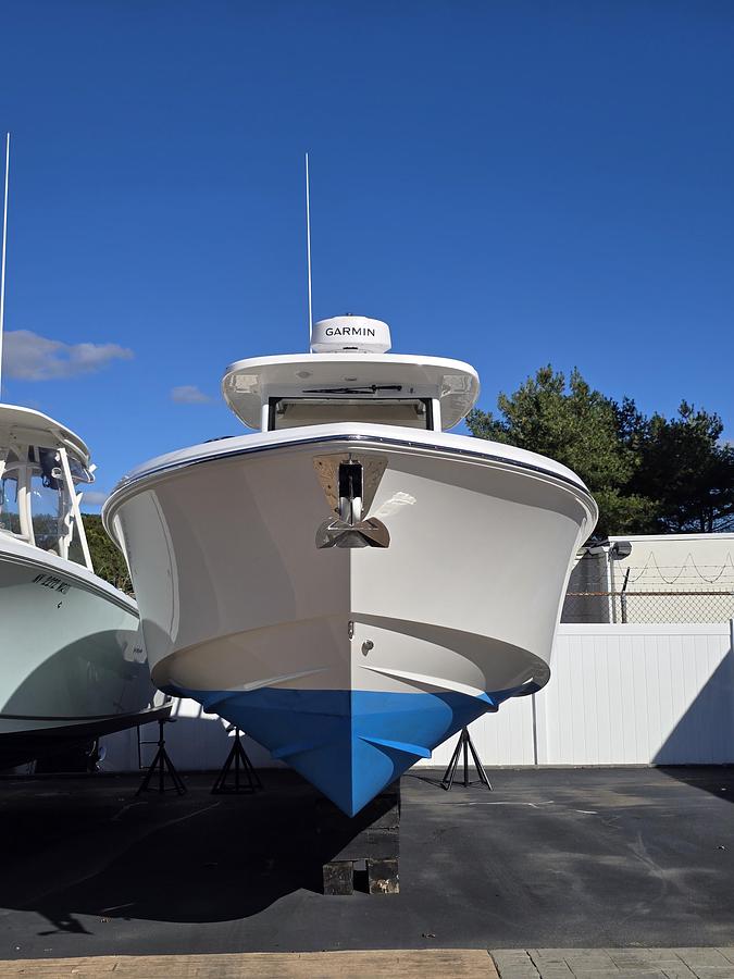 Used 2024 Everglades 315CC