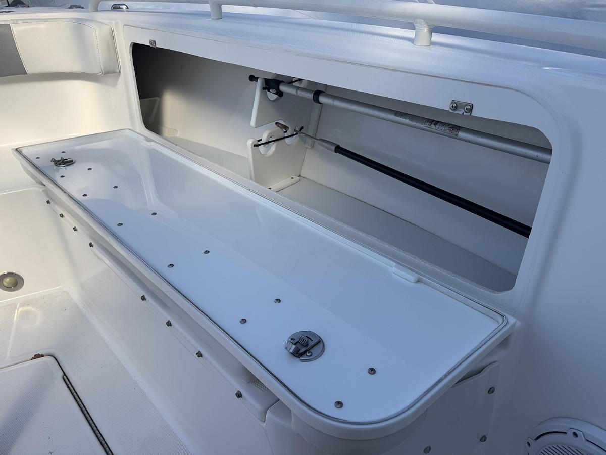 Used 2019 Everglades 295 Center Console