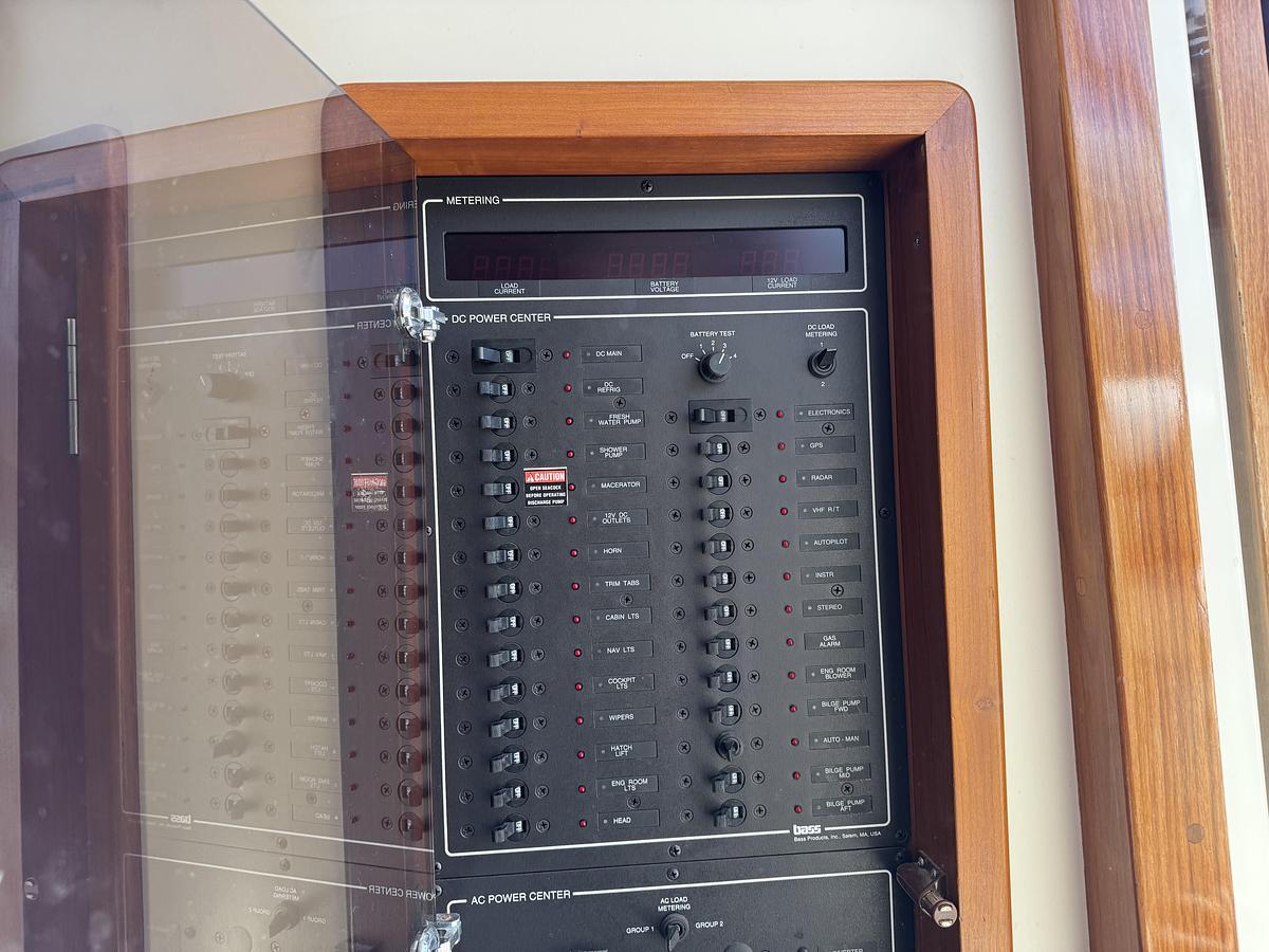 Used 2000 Littlel Harbor Whisper Jet 34