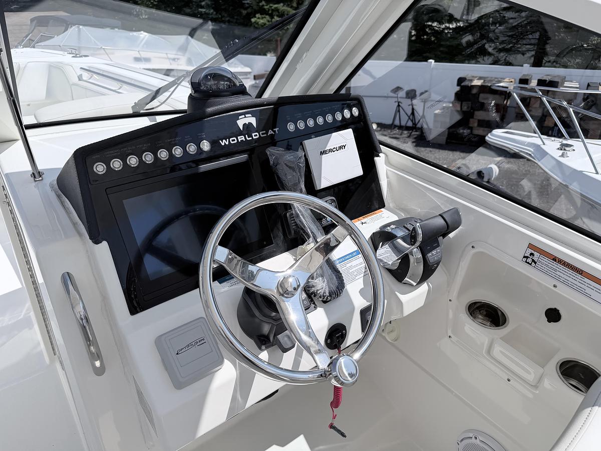 2026 World Cat 280DC-X