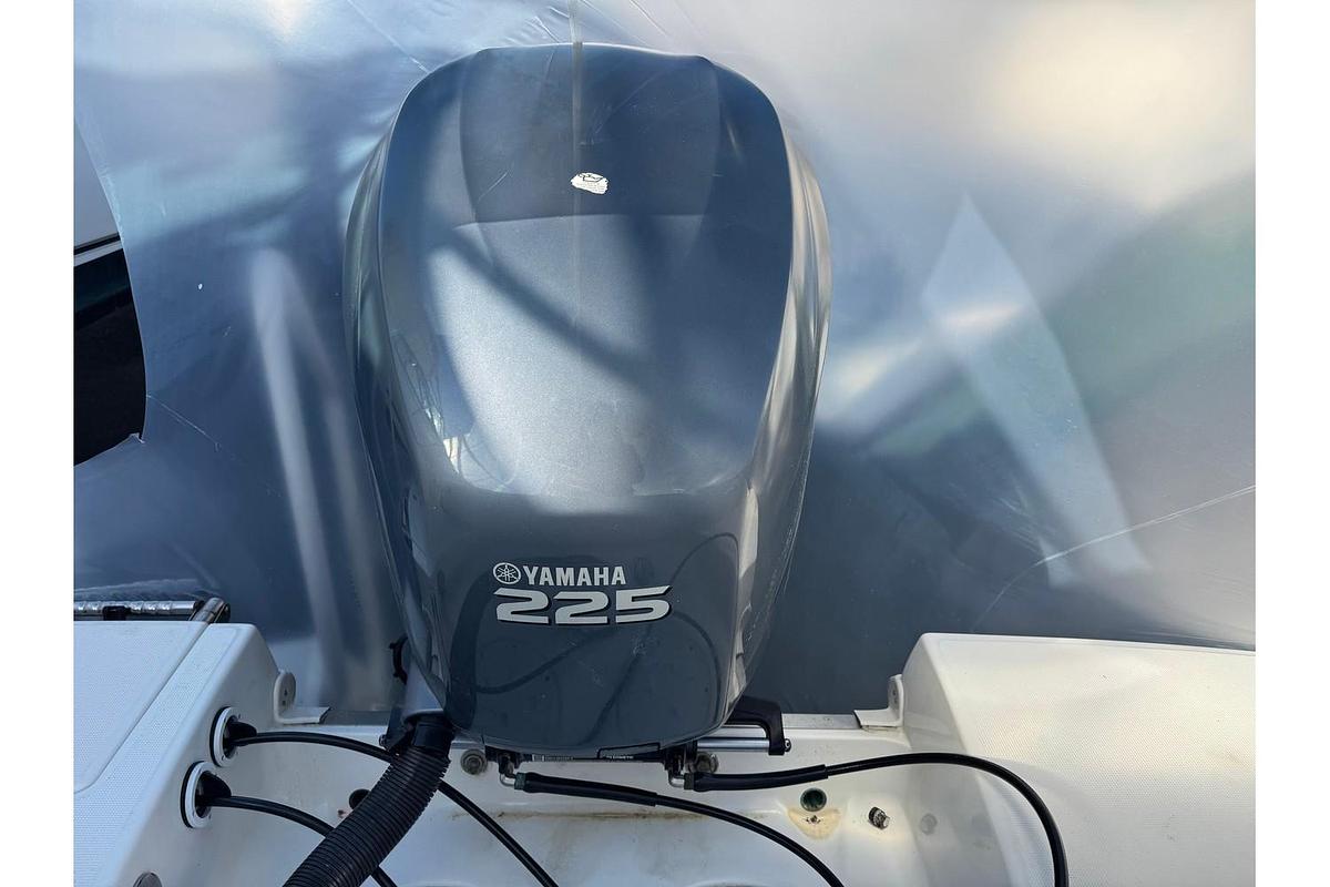 Used 2007 Robalo R220 Center Console