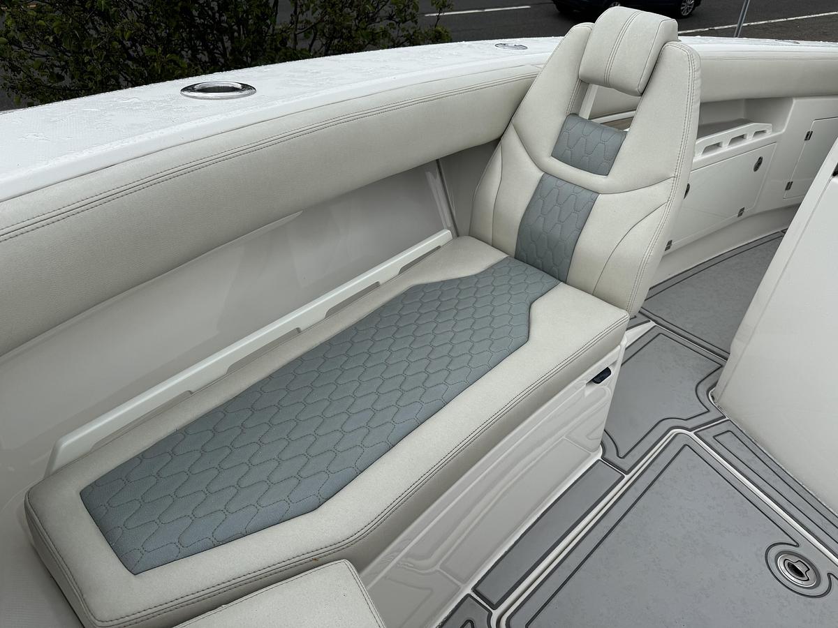 Used 2020 Solace 345 CC