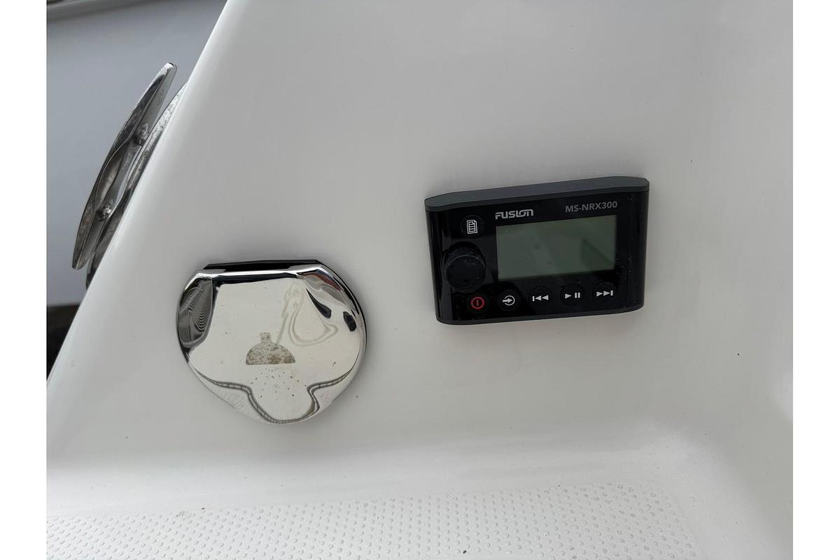 Used 2024 Sailfish 220 CC