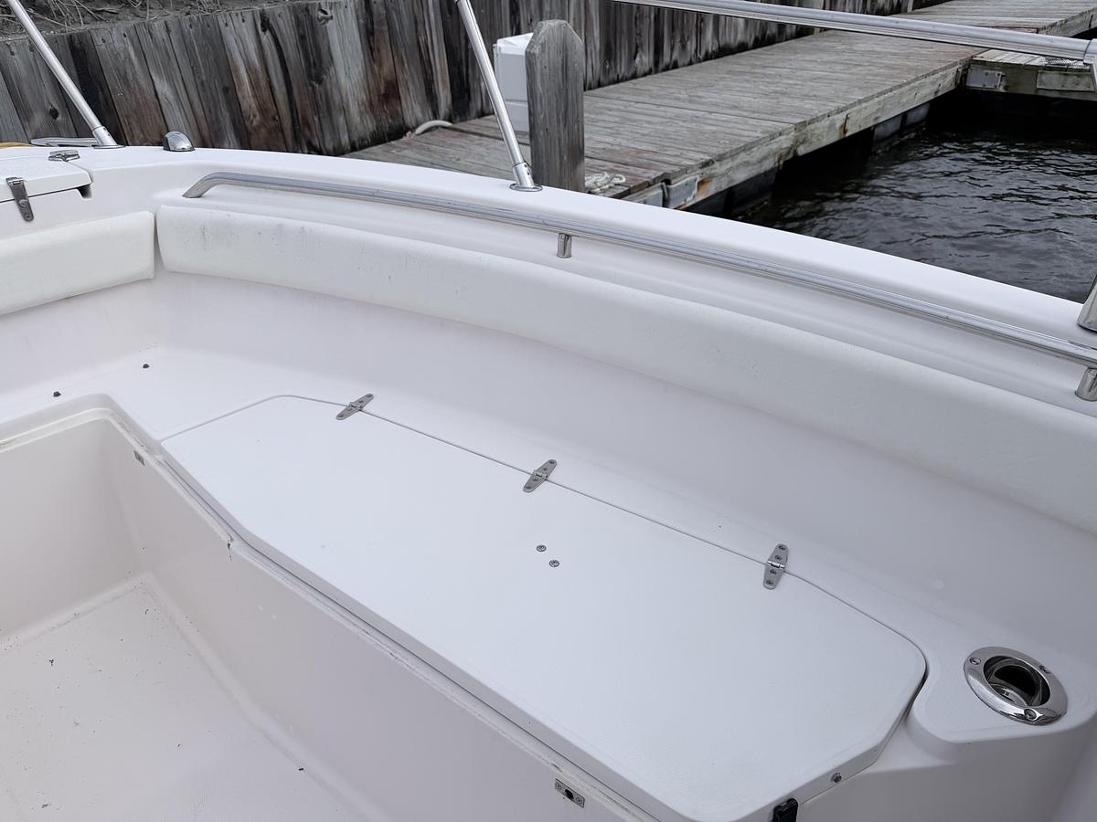 Used 2004 Grady-White Chase 273