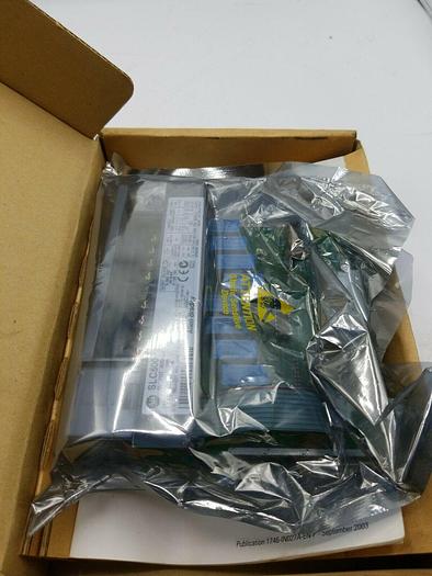 Used Allen Bradley 1746-OW8 SLC 500 Relay Output