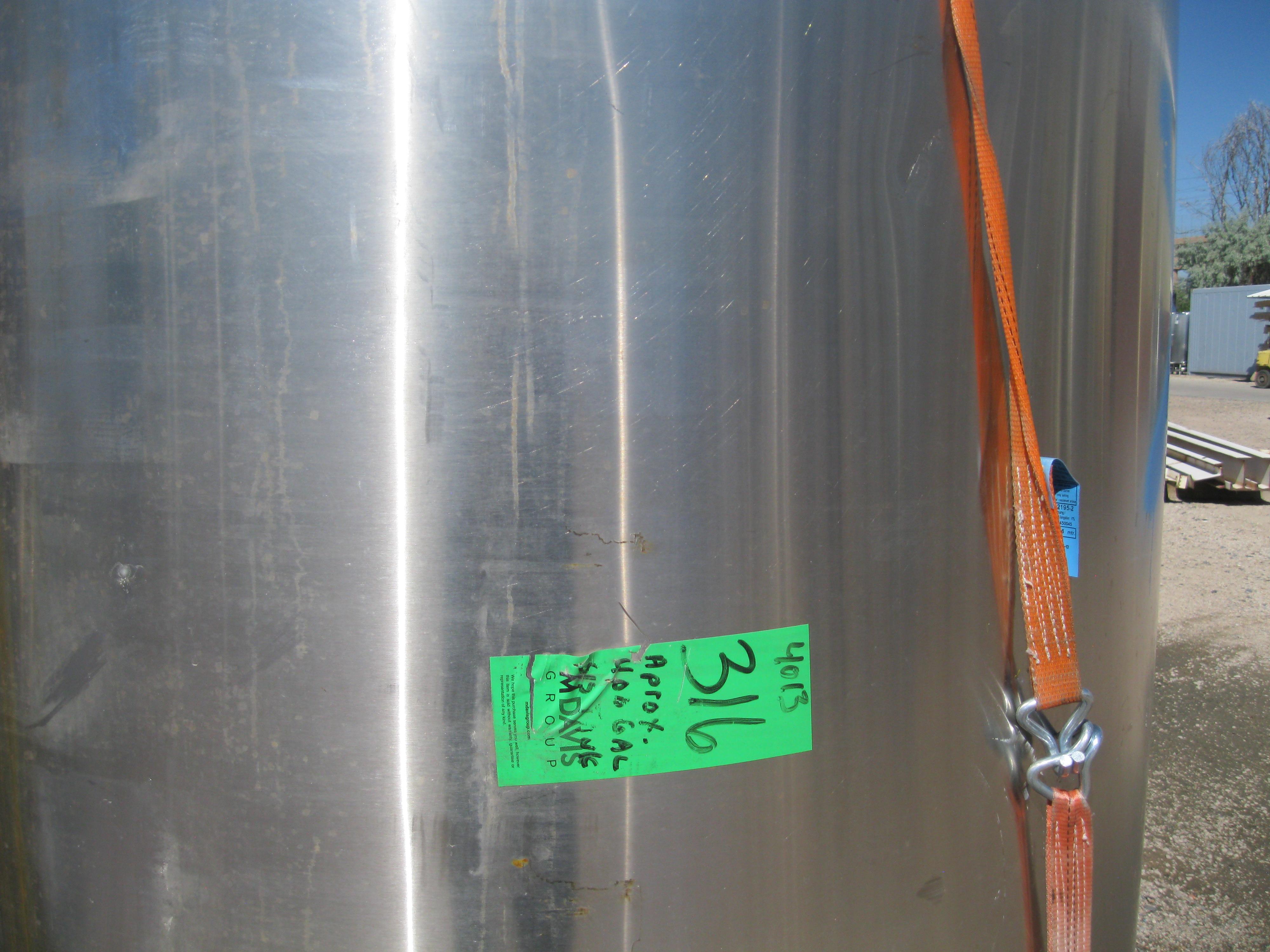 Usado 400 GALLON STORAGE TANK