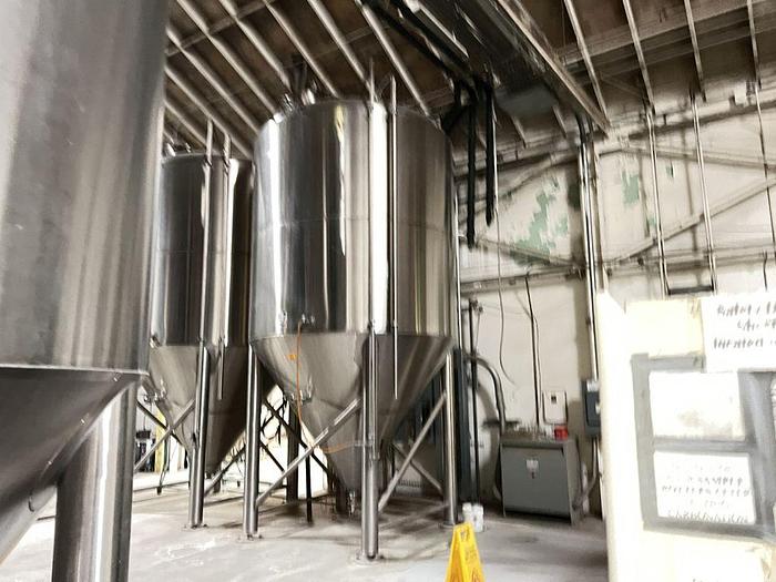 Used Tank, 3,100 Gallon, S/st, Jkt, 100 BBL Fermenting Tank, JVNW #C744694