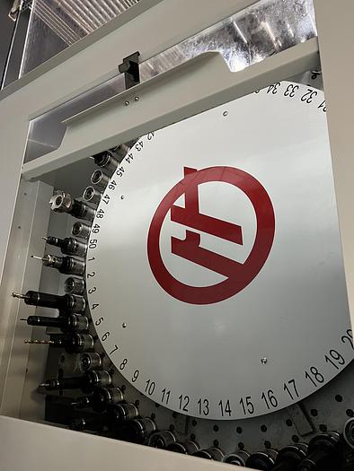 Used 2021 HAAS UMC-500SS 5-Axis CNC Vertical Machining Center