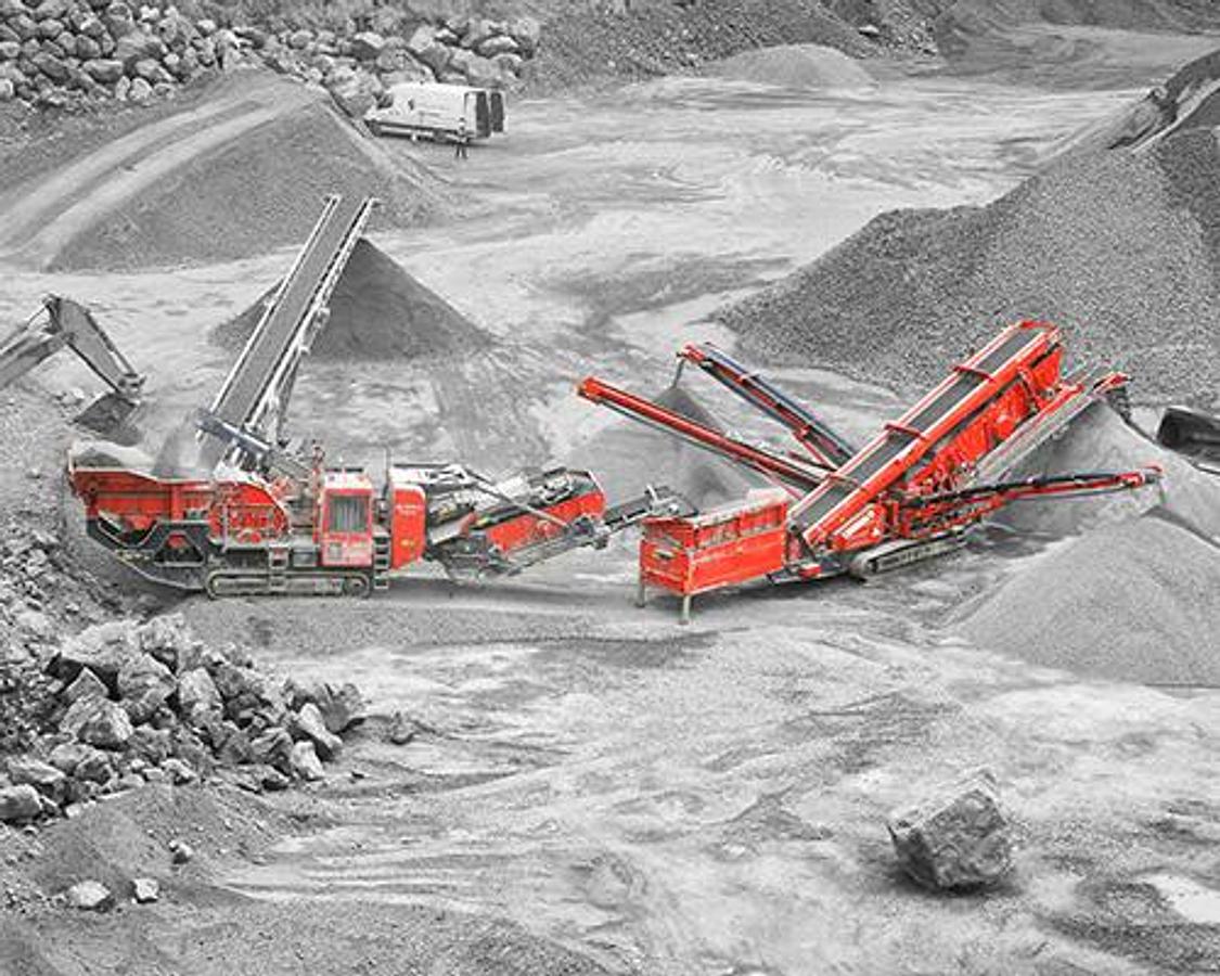 terex-finlay-696-3-deck-inclined-screener-(3).jpg
