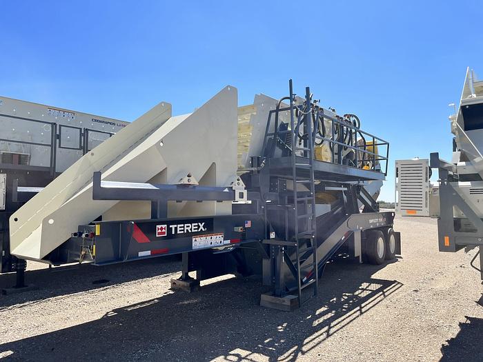 NEW TEREX SIMPLICITY 5' X 16' WASH PLANT WITH EIW SCREW
