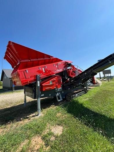 New Terex Finlay 883+ Portable Track Screen Plant