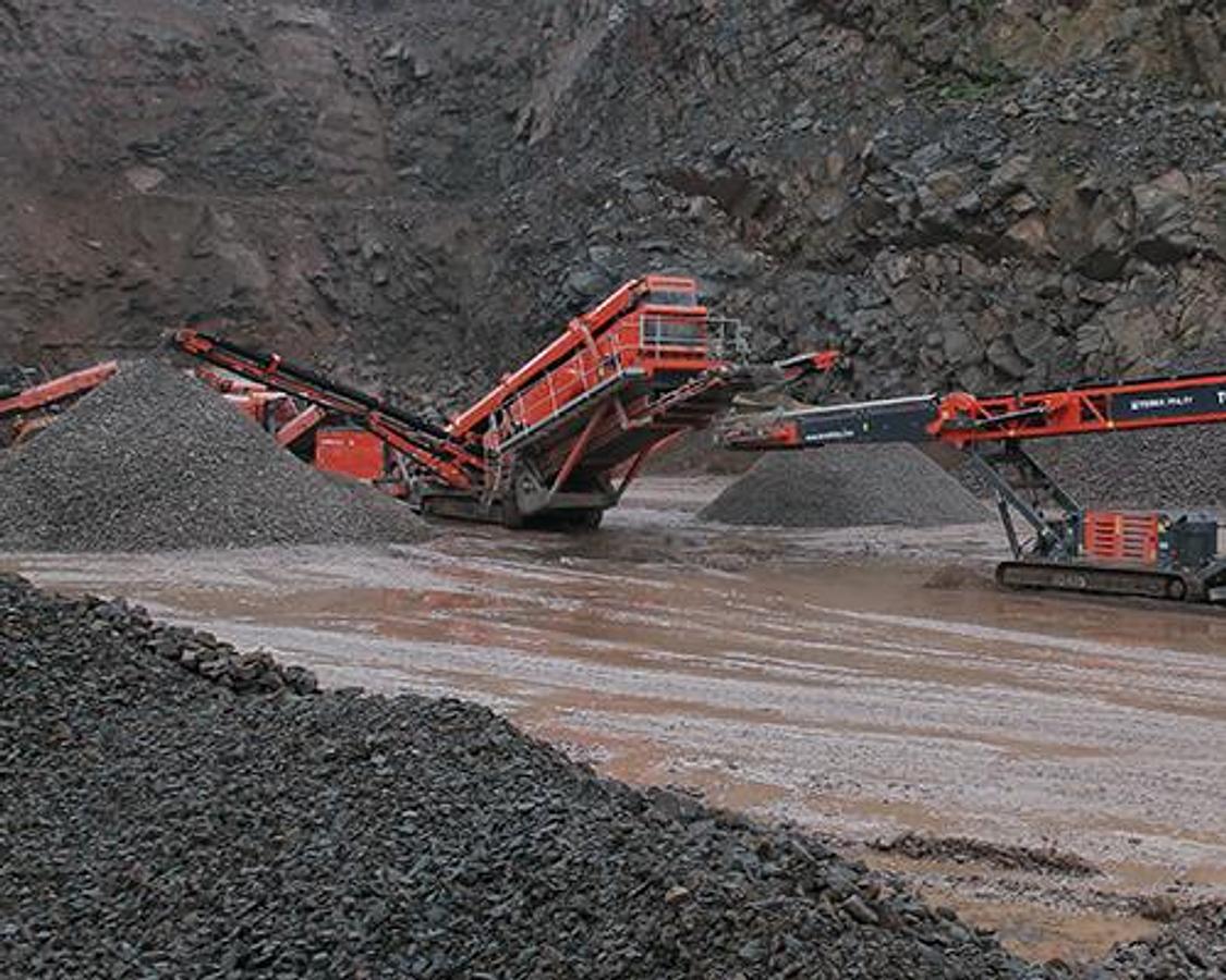 terex-finlay-696-2-deck-inclined-screener-(3).jpg