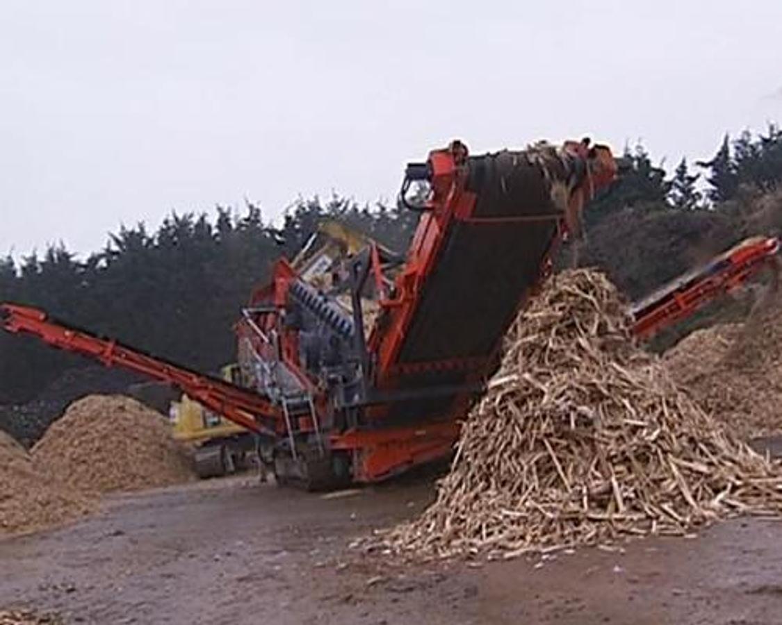 terex-finlay-883-spaleck-(skip-waste).jpg