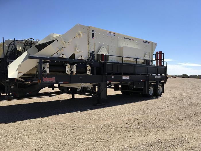 NEW TEREX CEDARAPIDS 8' X 20' TRIPLE DECK