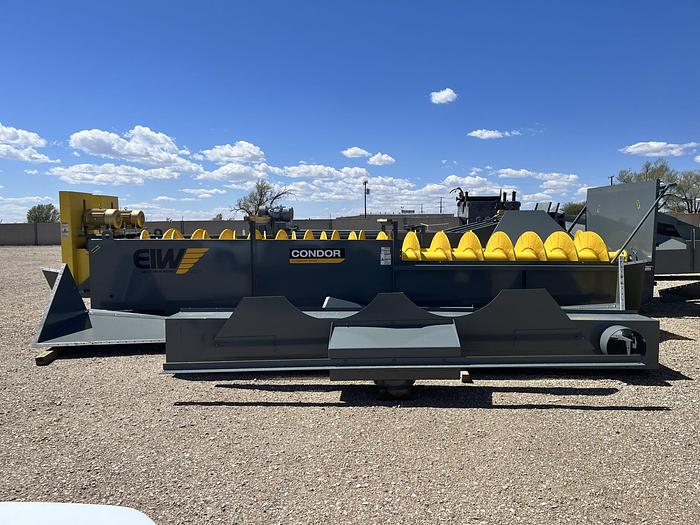 New Eagle Iron Works 44” x 32’ DOUBLE SCREW FINE MATERIAL – CONDOR