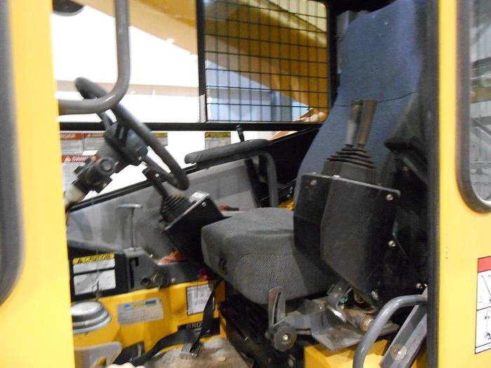 Used USED 2006 GROVE RT875E 75 TON 4X4X4 ROUGH TERRAIN CRANE-5334