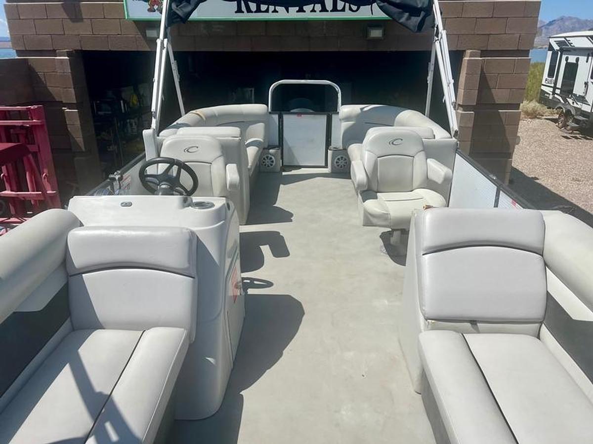 Used 2020 Crest Classic DLX 240 SLC