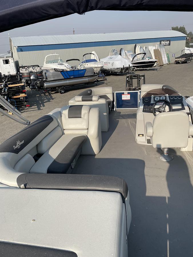 Used 2022 SunChaser Geneva 24 Cruise