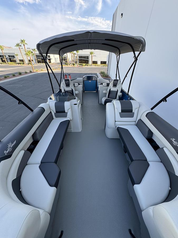 2026 SunChaser Commercial Series Geneva Sport 25
