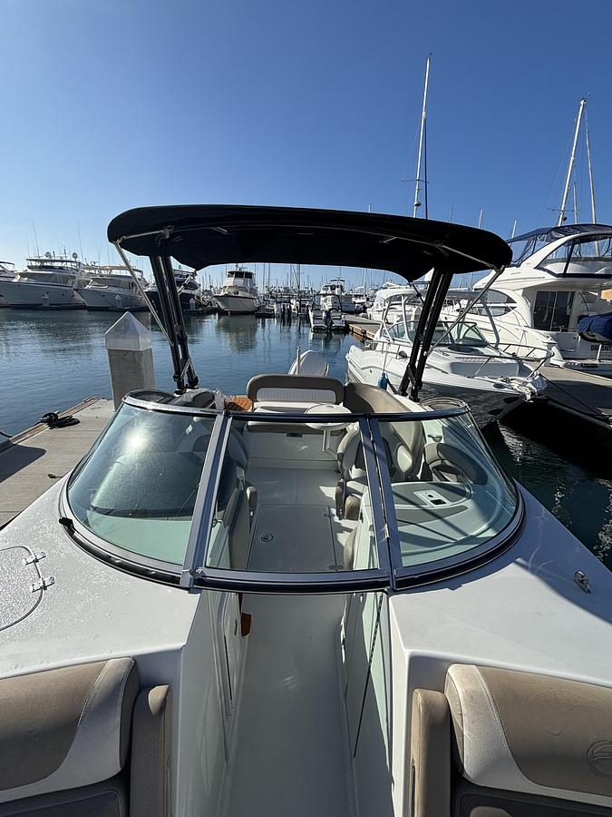 Used 2021 Crownline 255 XSS