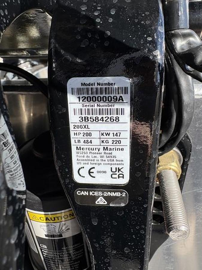 Used 2026 Avalon Venture 85 Quad Lounger 25 FT