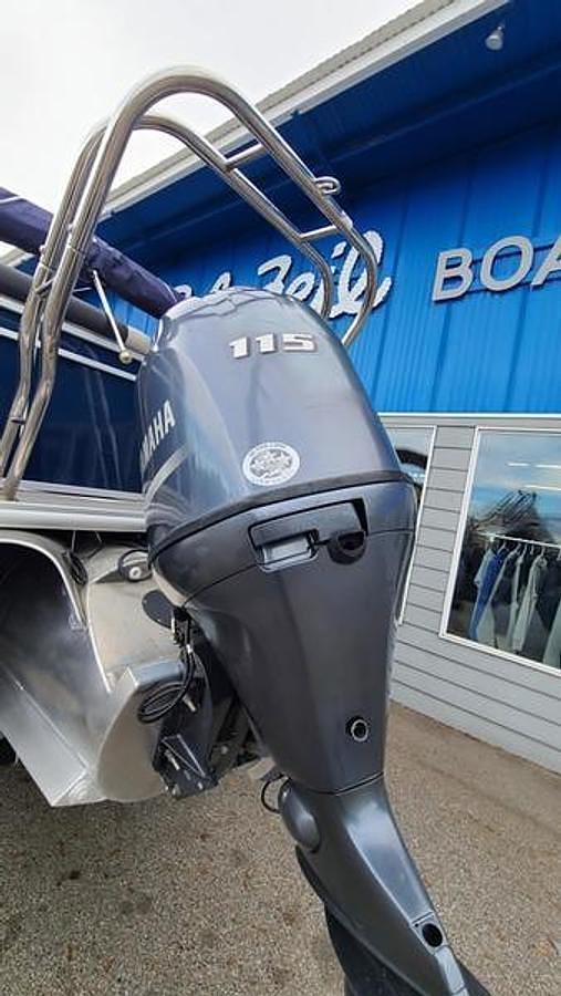 Used 2021 SunChaser Geneva 24 Cruise