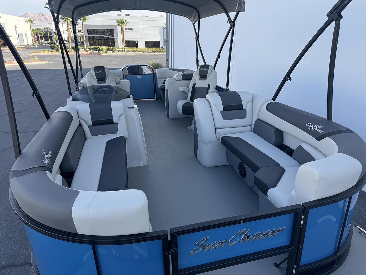2026 SunChaser Commercial Series Geneva Sport 25