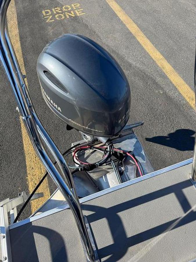 Used 2021 SunChaser GENEVA 24 TRI