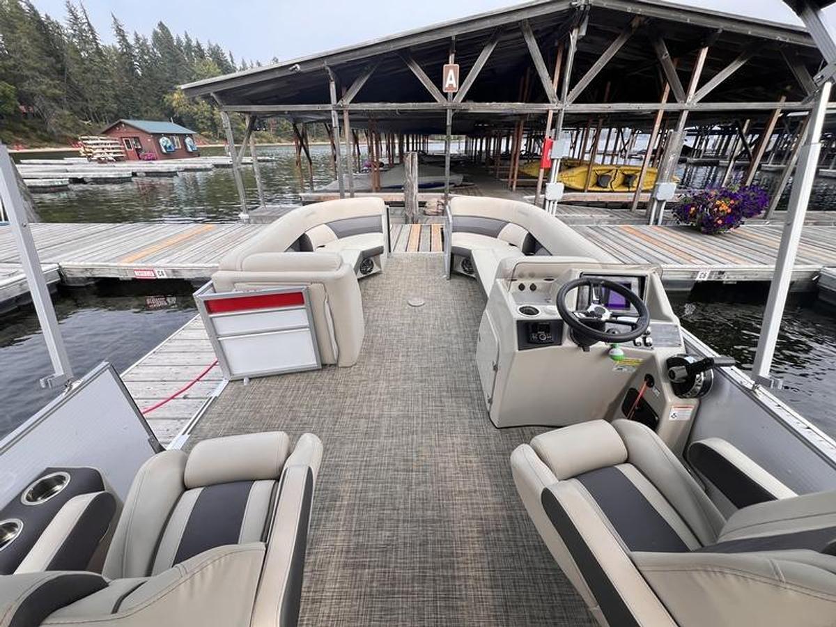 Used 2023 Harris Cruiser 210 CWDH