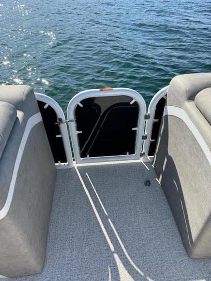 2025 ALOHA 230 CLUB SERIES - Commercial Spec'd