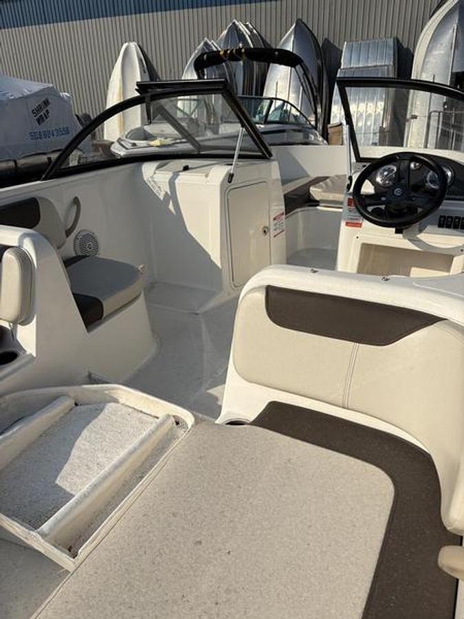 Used 2021 Bayliner Element E21