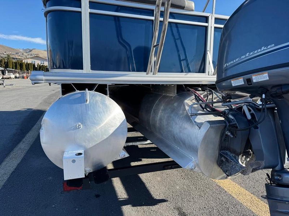 Used 2021 SunChaser GENEVA 24 TRI