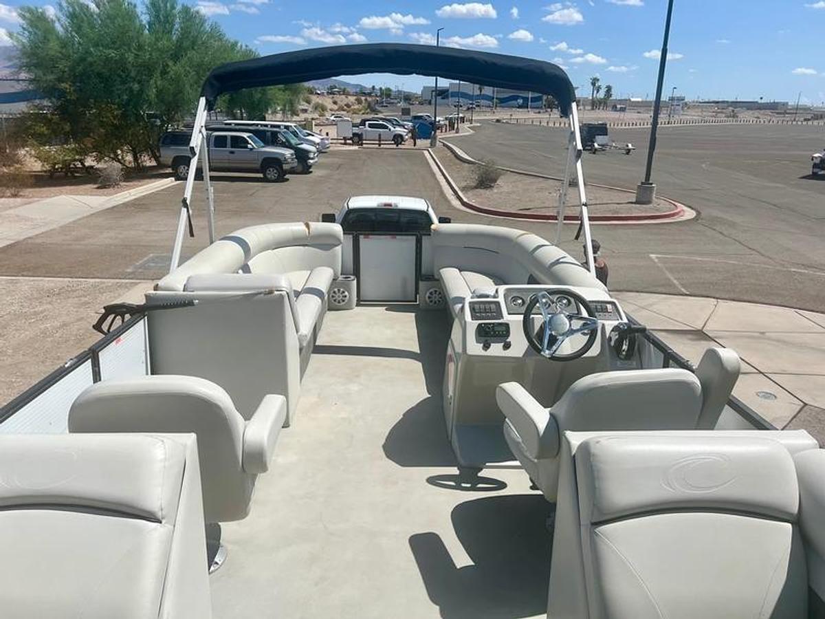 Used 2020 Crest Classic DLX 240 SLC