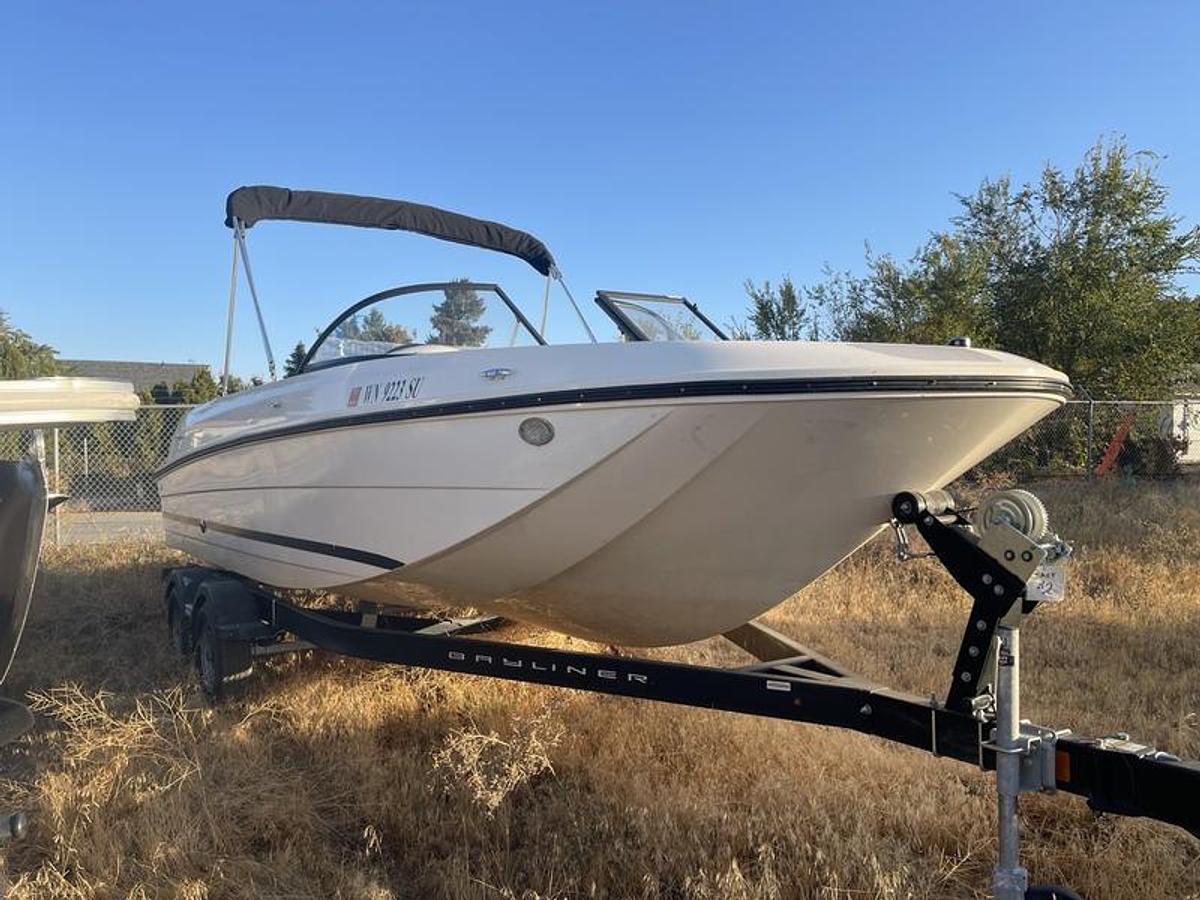 Used 2021 Bayliner Element E21